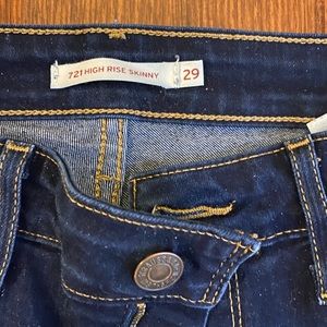 Levi’s dark blue 721 high rise skinny jeans